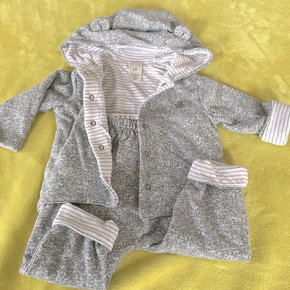 Baby Gap as p 2pc Reversible set